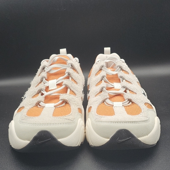 Nike Tech Hera Sneakers - Picture 5 of 10